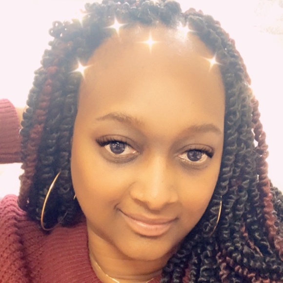 Meet your Posher, Latisha - Picture 1 of 1